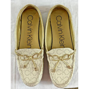 Womens Calvin Klein Loafers with Gold Accents Size 9 1/2M Kclaya-T